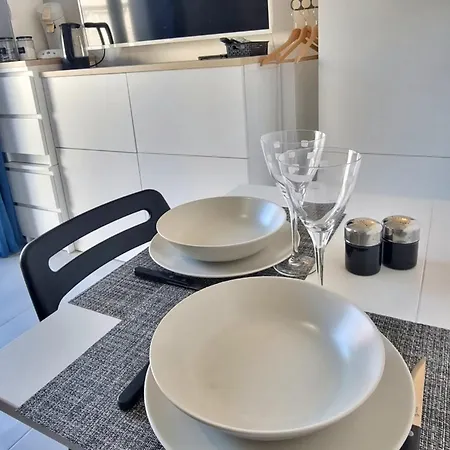 Studette Avec Terrasse Comme A La Maison *