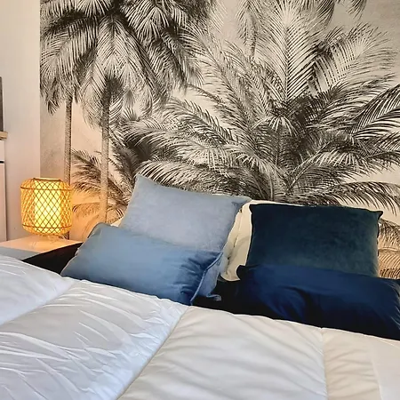 Studette Avec Terrasse Comme A La Maison شقة *