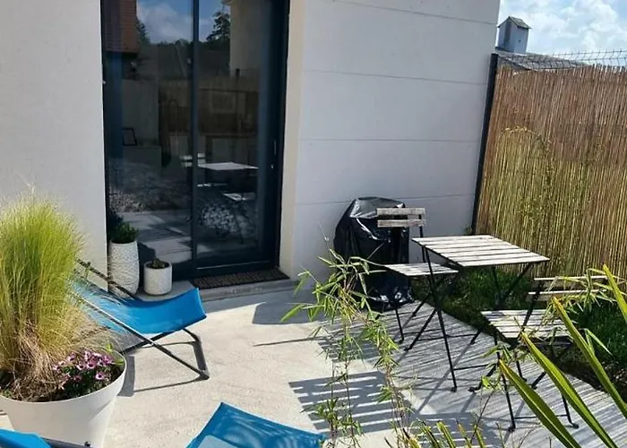 Διαμέρισμα Studette Avec Terrasse Comme A La Maison Bouville (Essonne)